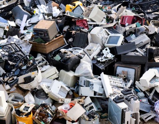 Inteligência Artificial multiplica lixo eletrónico com impacto ambiental