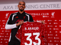 Oficial: Barcelona cede Ronald Araújo ao Liverpool com opção de compra